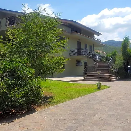 Green House-2
